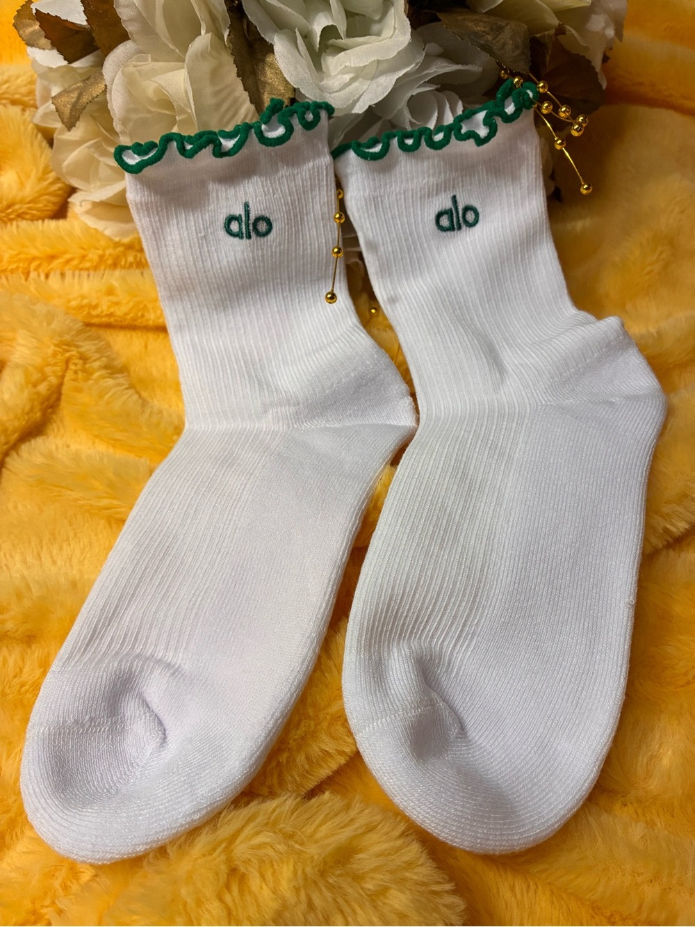 ALO Yoga White Ankle Socks with Green Ruffle Trim